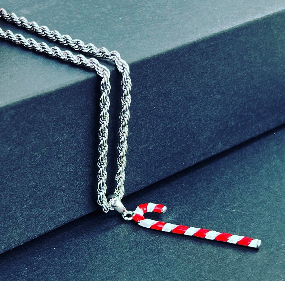 A beyond stunning Kappa Alpha Psi necklace and charm made with 24k solid white gold Plated. This pendant is made to last for generations and generations, perfect for that special Kappa Alpha Psi member. The ultimate gift to show off your fraternity pride is here!