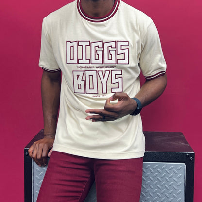 Show your support for the Kappa Alpha Psi fraternity with this "Diggs Boys" cream t-shirt. Made with high-quality fabric, this shirt is perfect for any member of the fraternity community. The design features the iconic Kappa Alpha Psi logo and the phrase "Diggs Boys" in bold letters, making it a great addition to your collection of historical memorabilia.