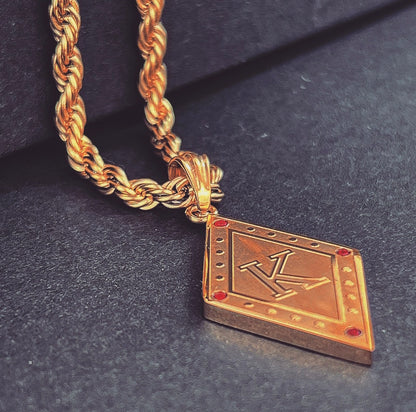 A beyond stunning Kappa Alpha Psi necklace and charm made with 24k solid Rose gold Plated. This pendant is made to last for generations and generations, perfect for that special Kappa Alpha Psi member. The ultimate gift to show off your fraternity pride is here!  • Official Kappa Alpha Psi Licensed Product: passed through examination and requirements by the Fraternity as a whole.
